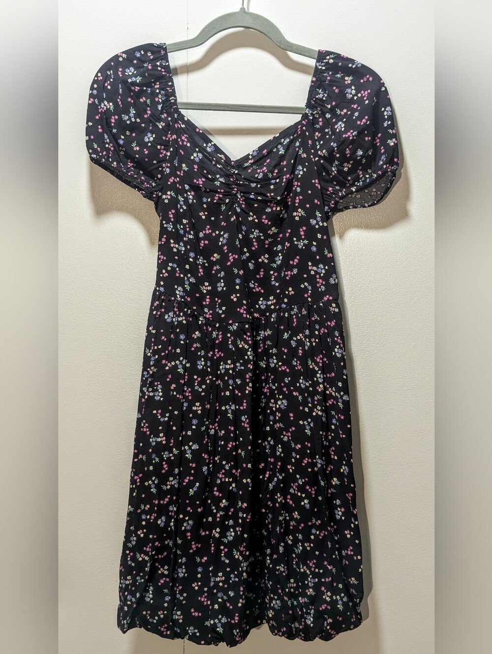 Black Floral Puff-Sleeve Mini Dress